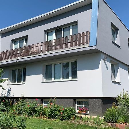 Pension Milada Klecany Dış mekan fotoğraf